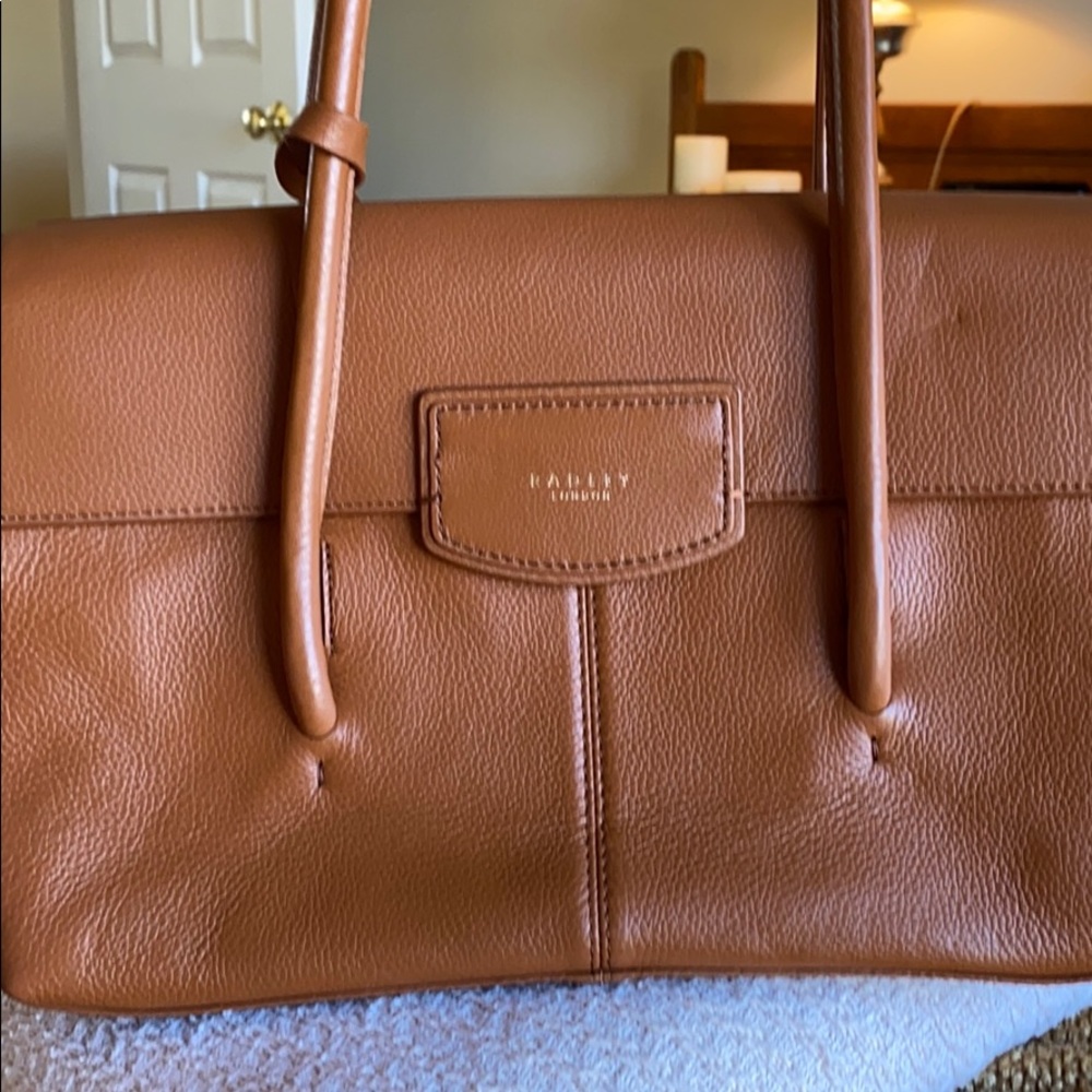 Radley London pebble leather shoulder bag tan